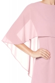 Vestido color Maquillaje con Capa