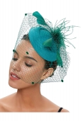 Tocado Verde con Plumas